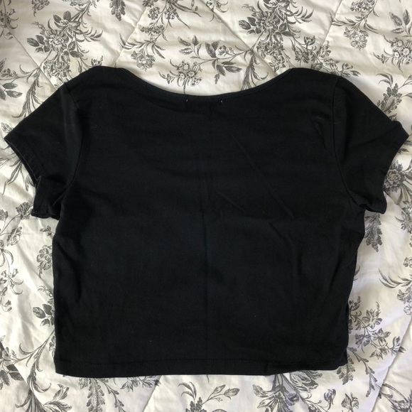 Basic Crop Top - Picture 2 of 2